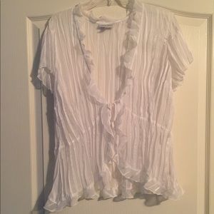 Sheer Crinkle Short Sleeve Top w Ruffles
